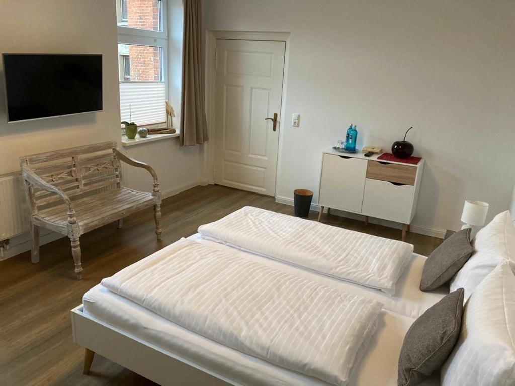 Das Bilderbuchcafe - Ferien - Apartment No 3 - Markt 7 Havelberg Exterior photo