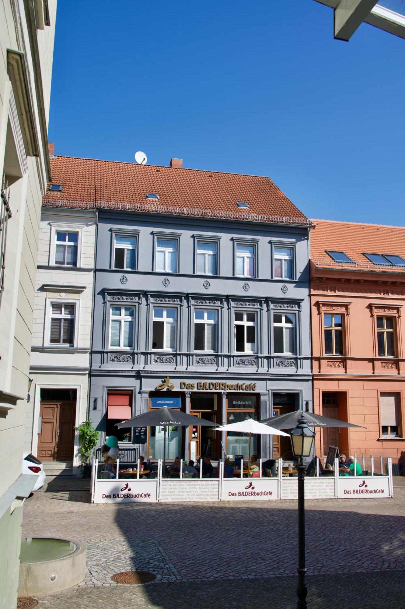 Das Bilderbuchcafe - Ferien - Apartment No 3 - Markt 7 Havelberg Exterior photo