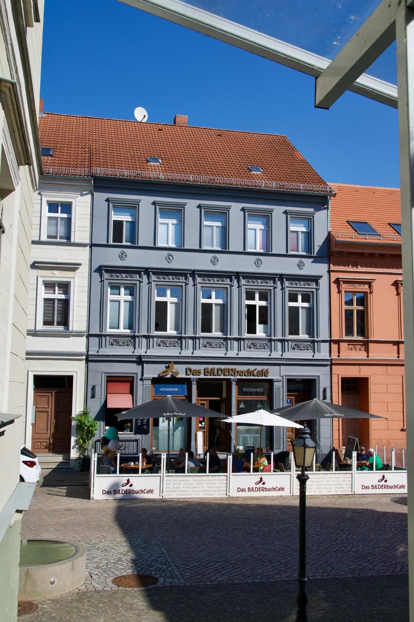 Das Bilderbuchcafe - Ferien - Apartment No 3 - Markt 7 Havelberg Exterior photo